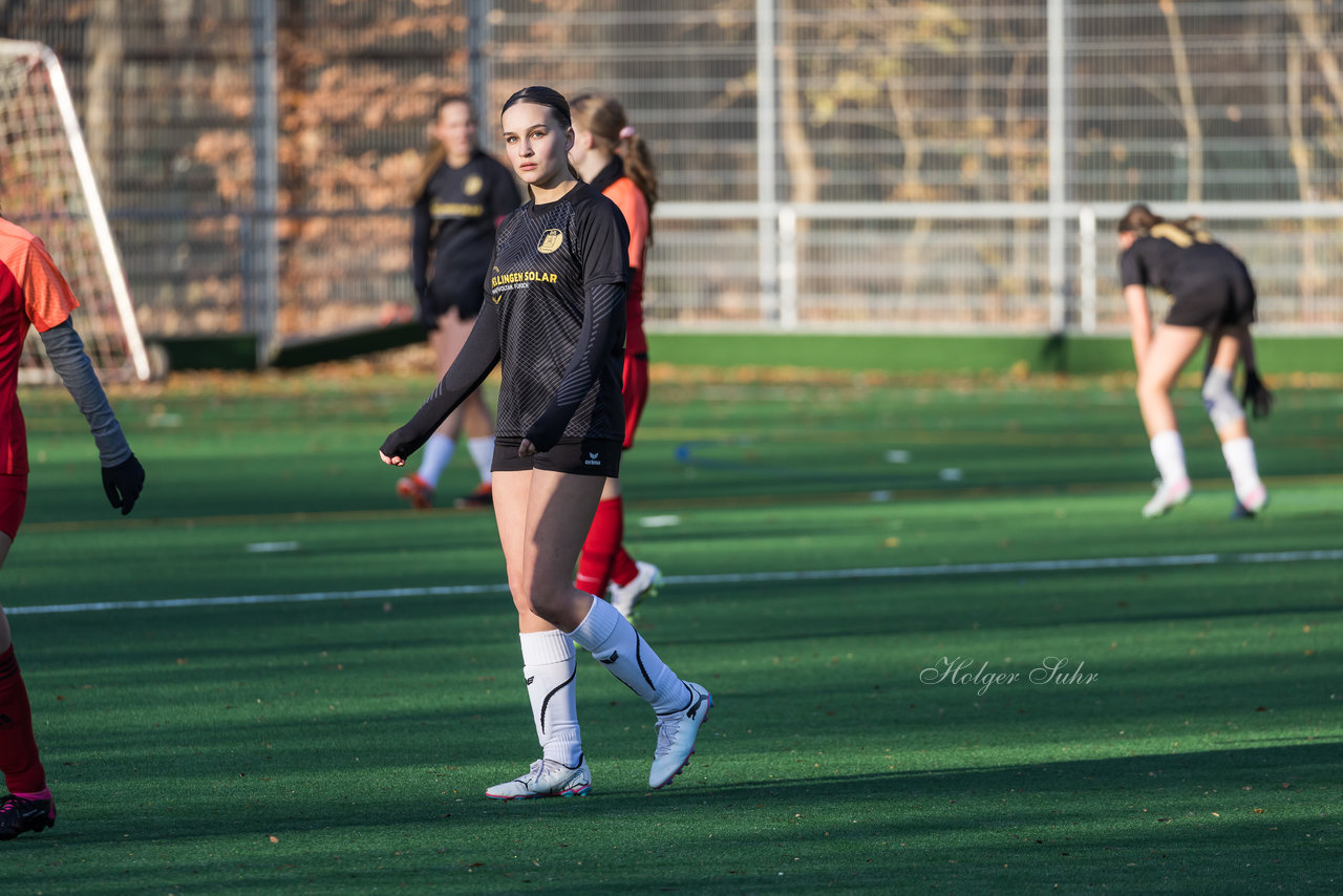 Bild 387 - wBJ VfL Pinneberg2 - Eimsbuttler TV 3 : Ergebnis: 5:0